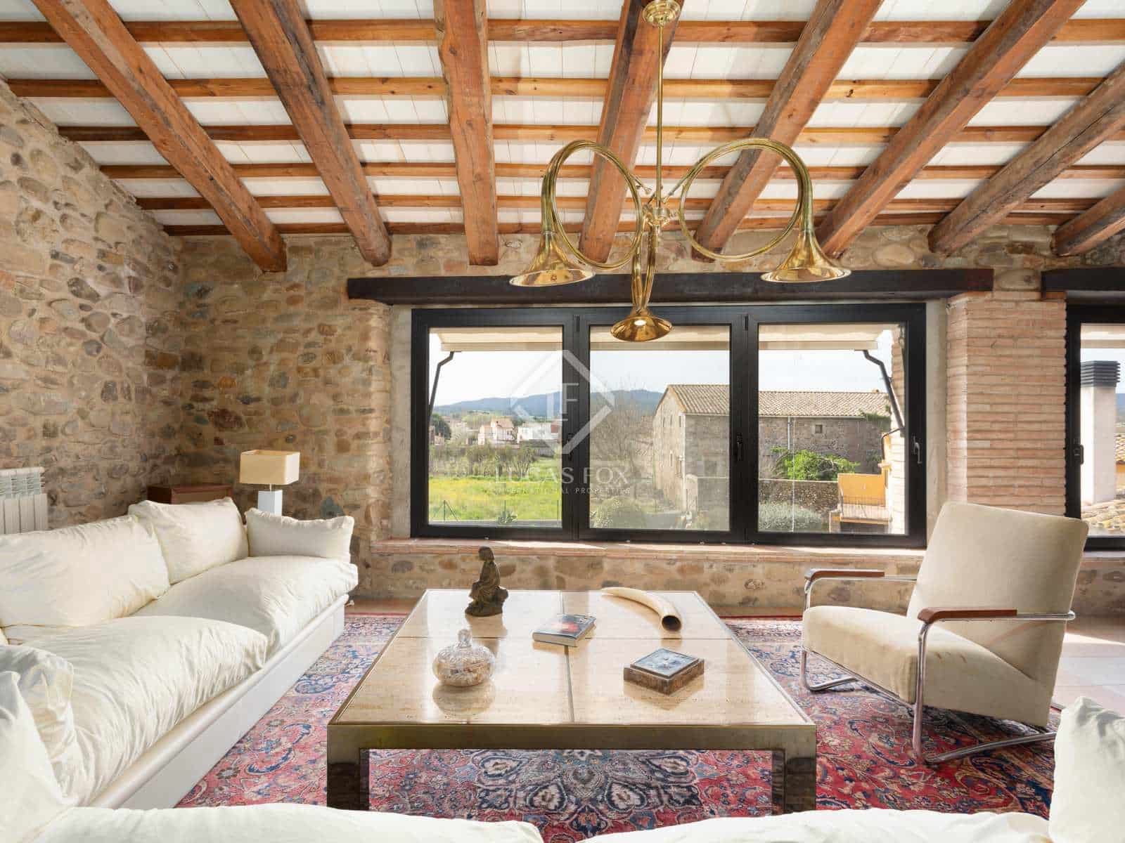 7 bedroom Villa for sale in Bordils with garage - € 630,000 (Ref: 7309612)