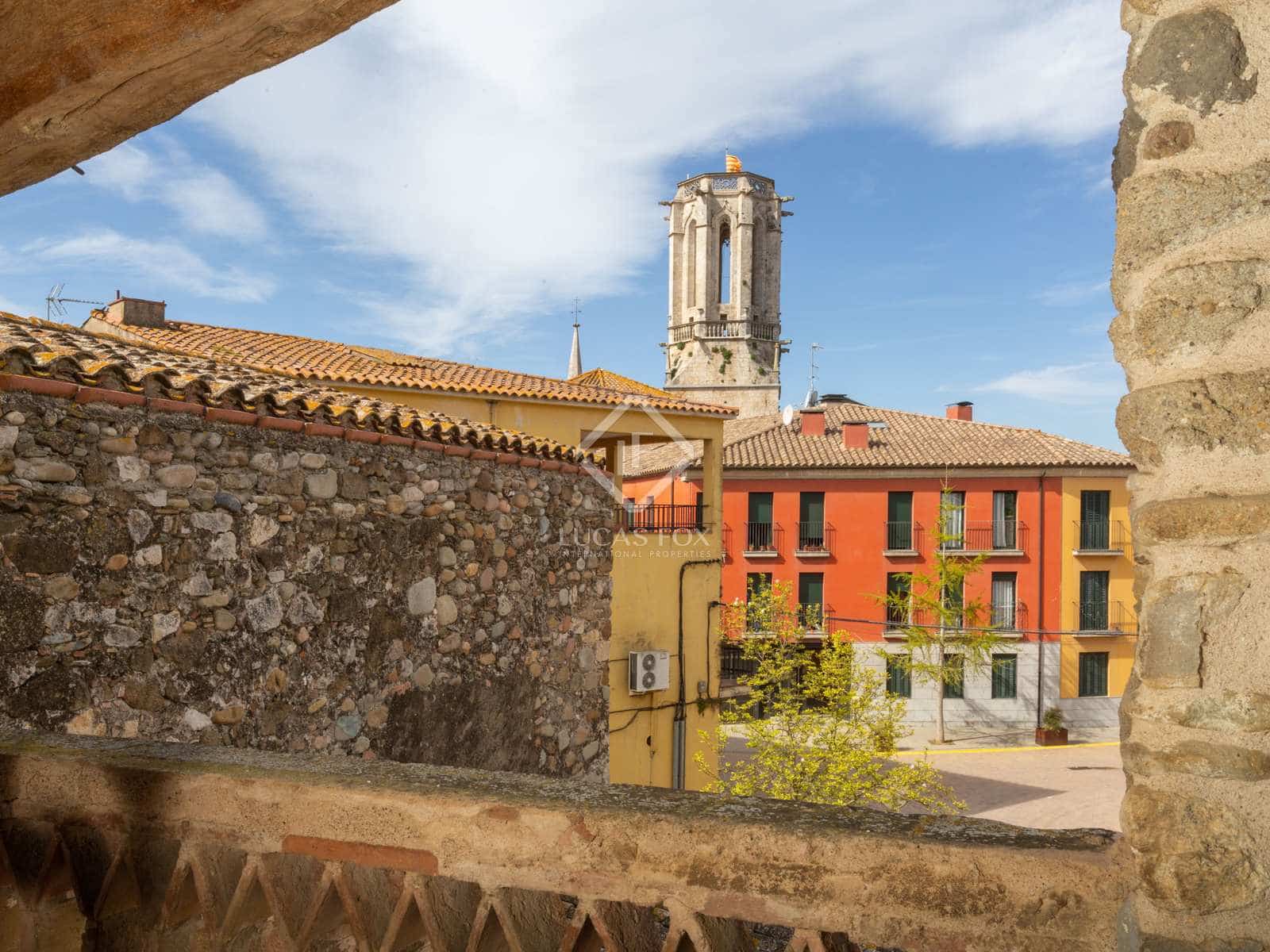 7 bedroom Villa for sale in Bordils with garage - € 630,000 (Ref: 7309612)