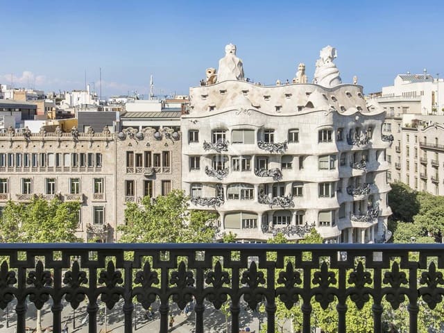 4 bedroom Apartment for rent in Barcelona city - € 7,000 (Ref: 7311417)