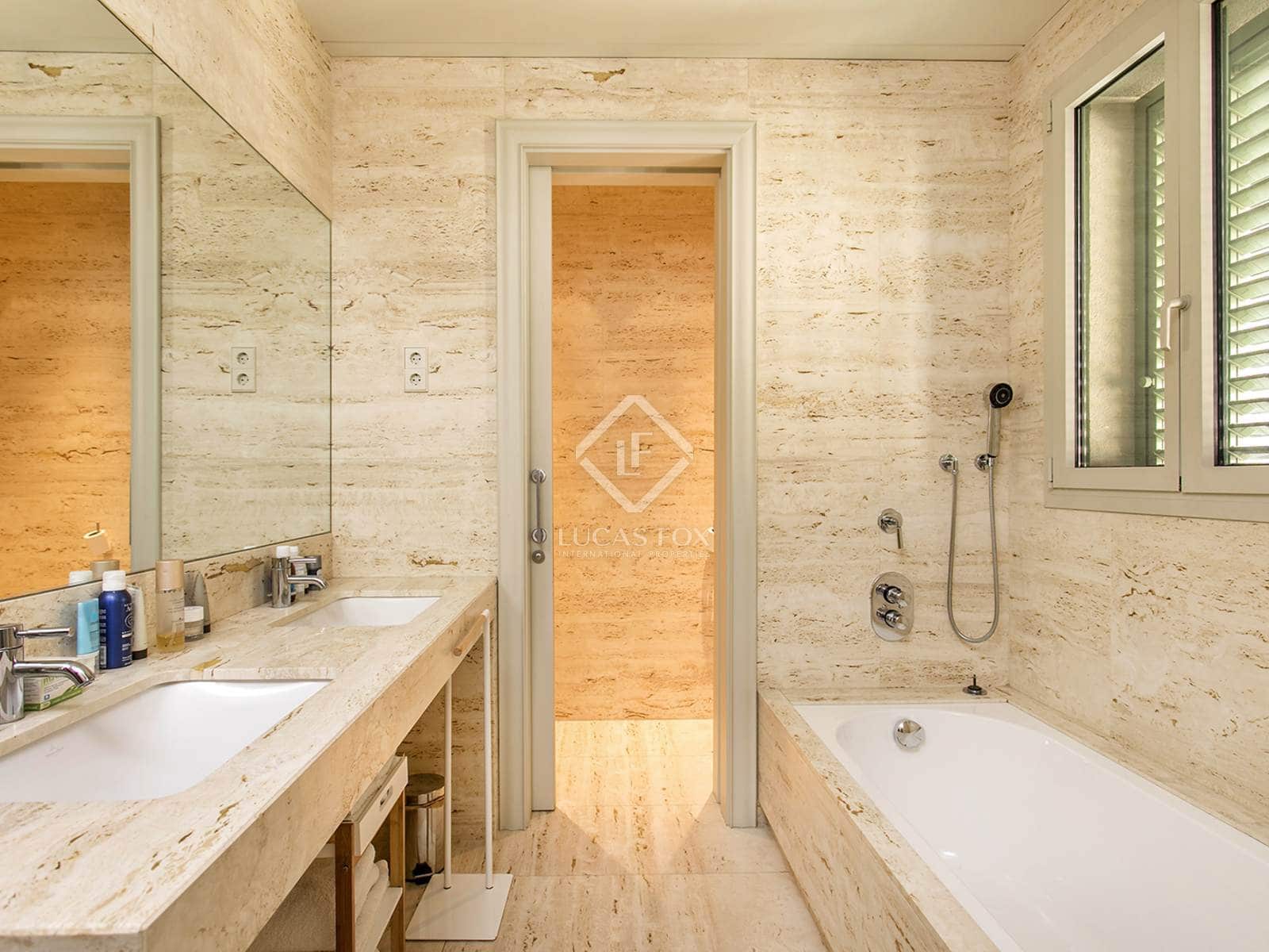 4 bedroom Apartment for rent in Barcelona city - € 7,000 (Ref: 7311417)