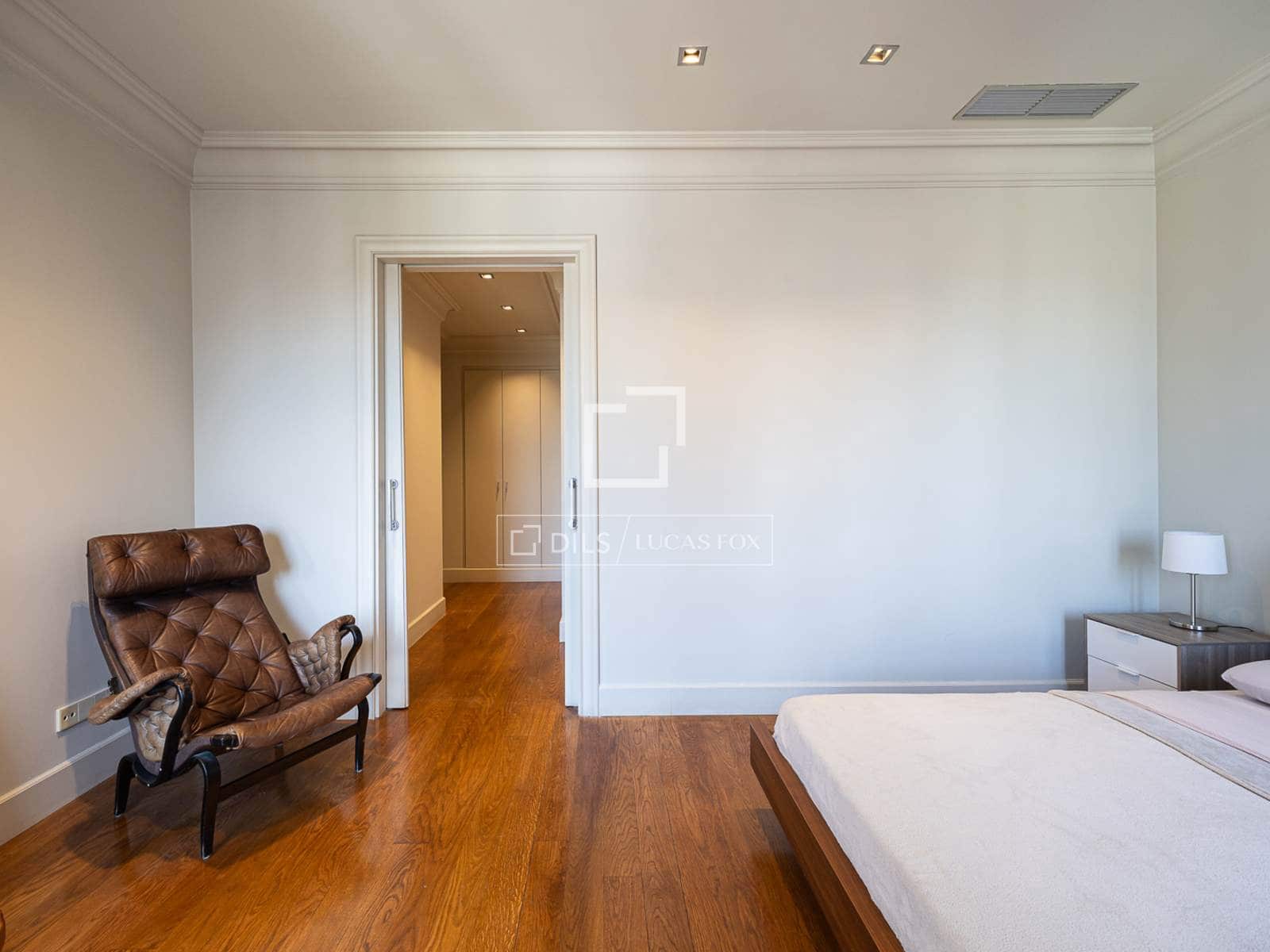 4 bedroom Apartment for rent in Barcelona city - € 7,000 (Ref: 7311417)