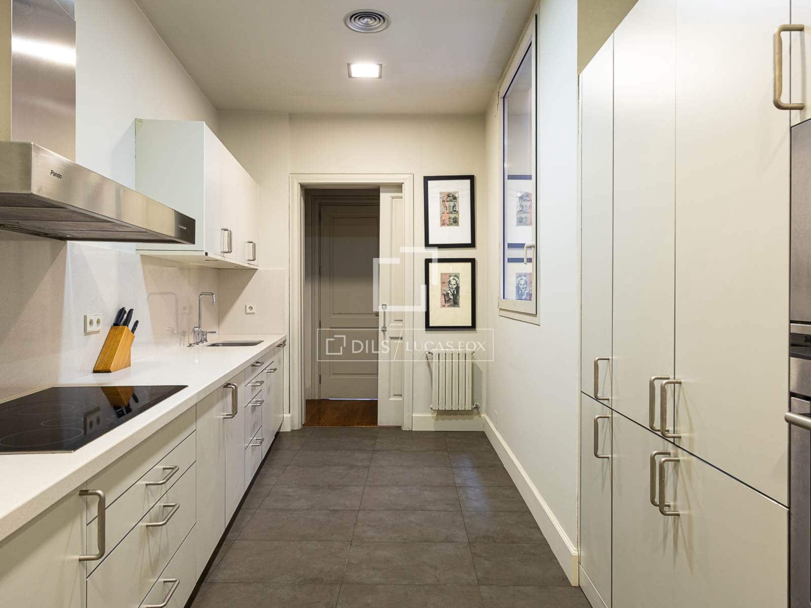 4 bedroom Apartment for rent in Barcelona city - € 7,000 (Ref: 7311417)