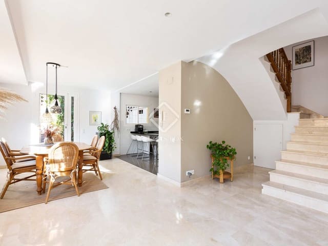 4 soveværelse Villa til leje i Castelldefels med swimmingpool - € 3.500 (Ref: 7311419)