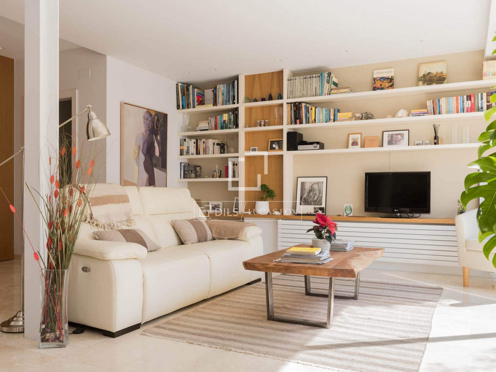 4 bedroom Villa for rent in Castelldefels with pool - € 3,500 (Ref: 7311419)