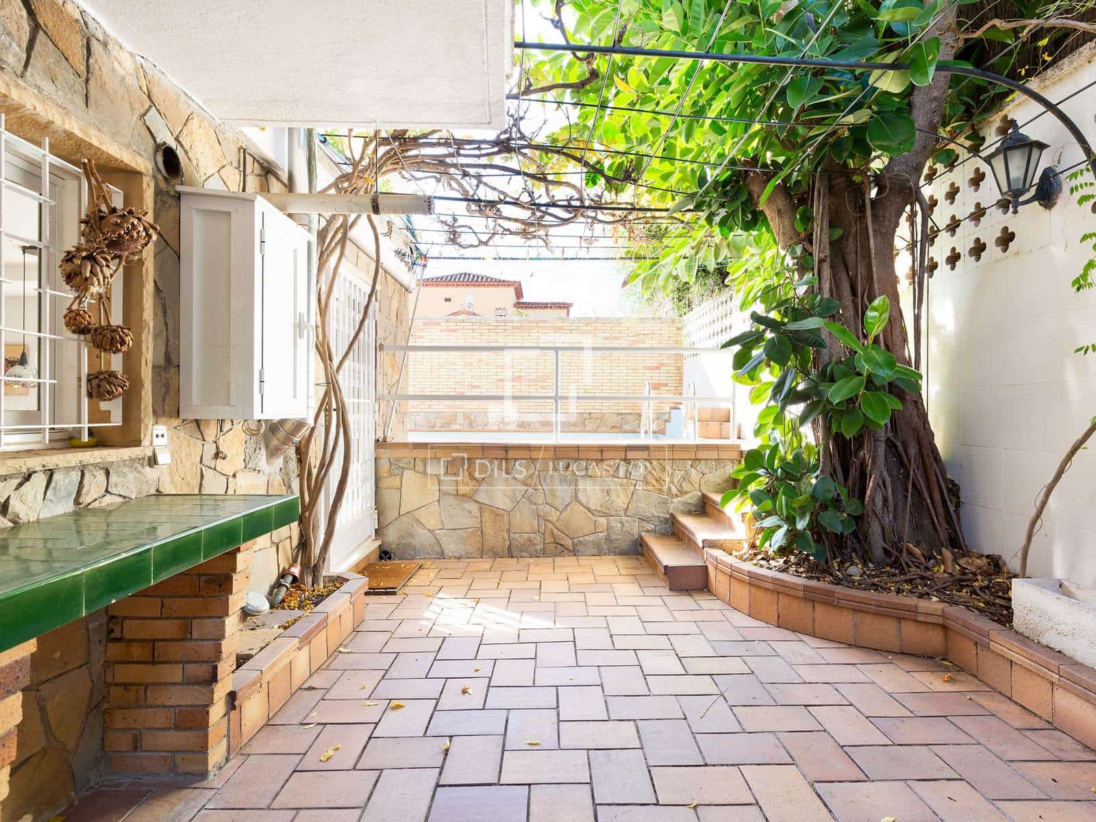 4 bedroom Villa for rent in Castelldefels with pool - € 3,500 (Ref: 7311419)