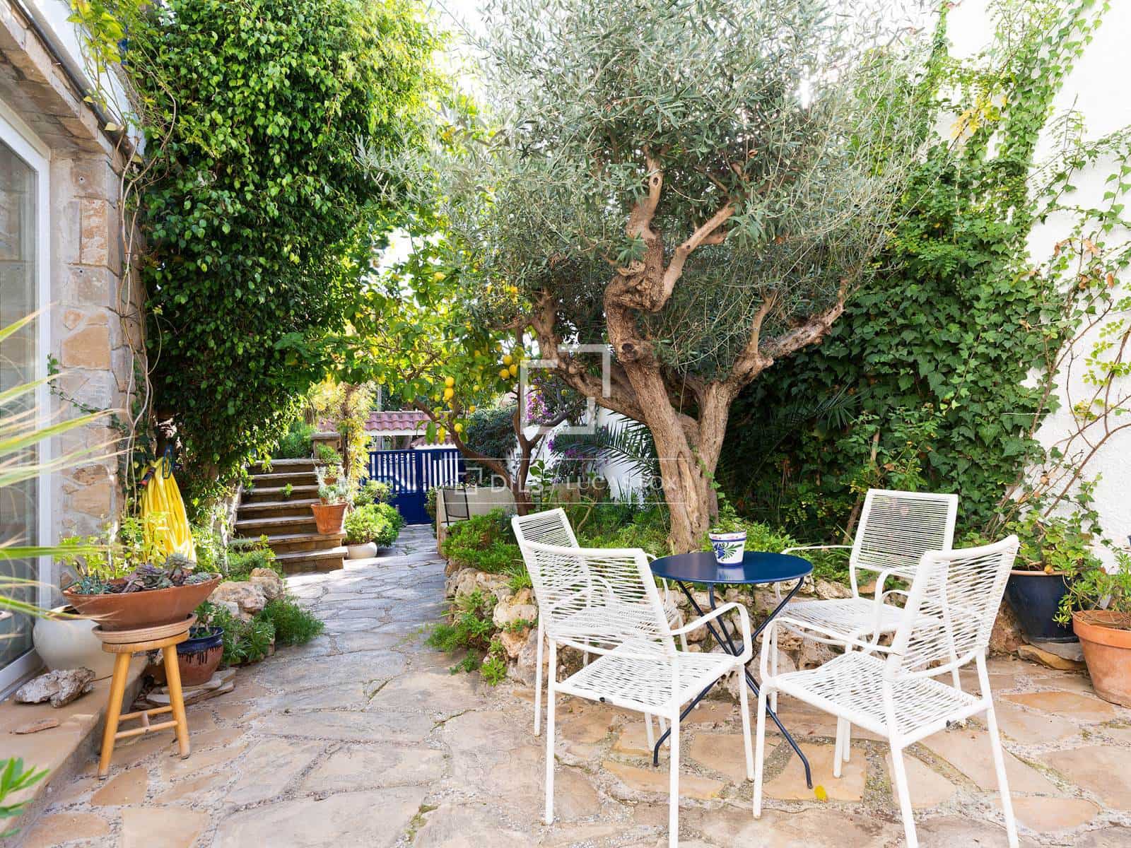 4 bedroom Villa for rent in Castelldefels with pool - € 3,500 (Ref: 7311419)