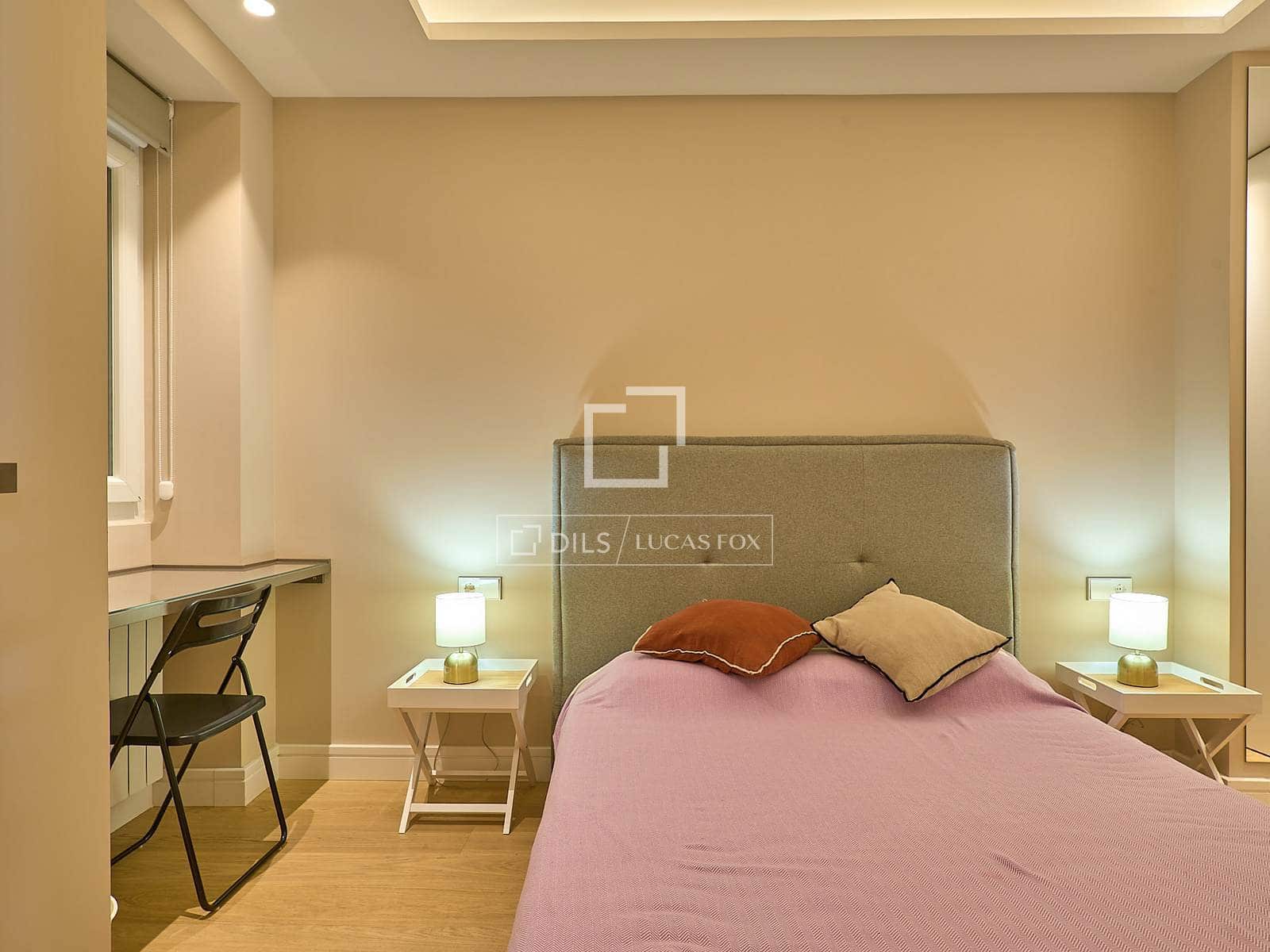 3 sypialnia Apartament do wynajęcia w Miasto Walencja - 3 800 € (Ref: 7321513)