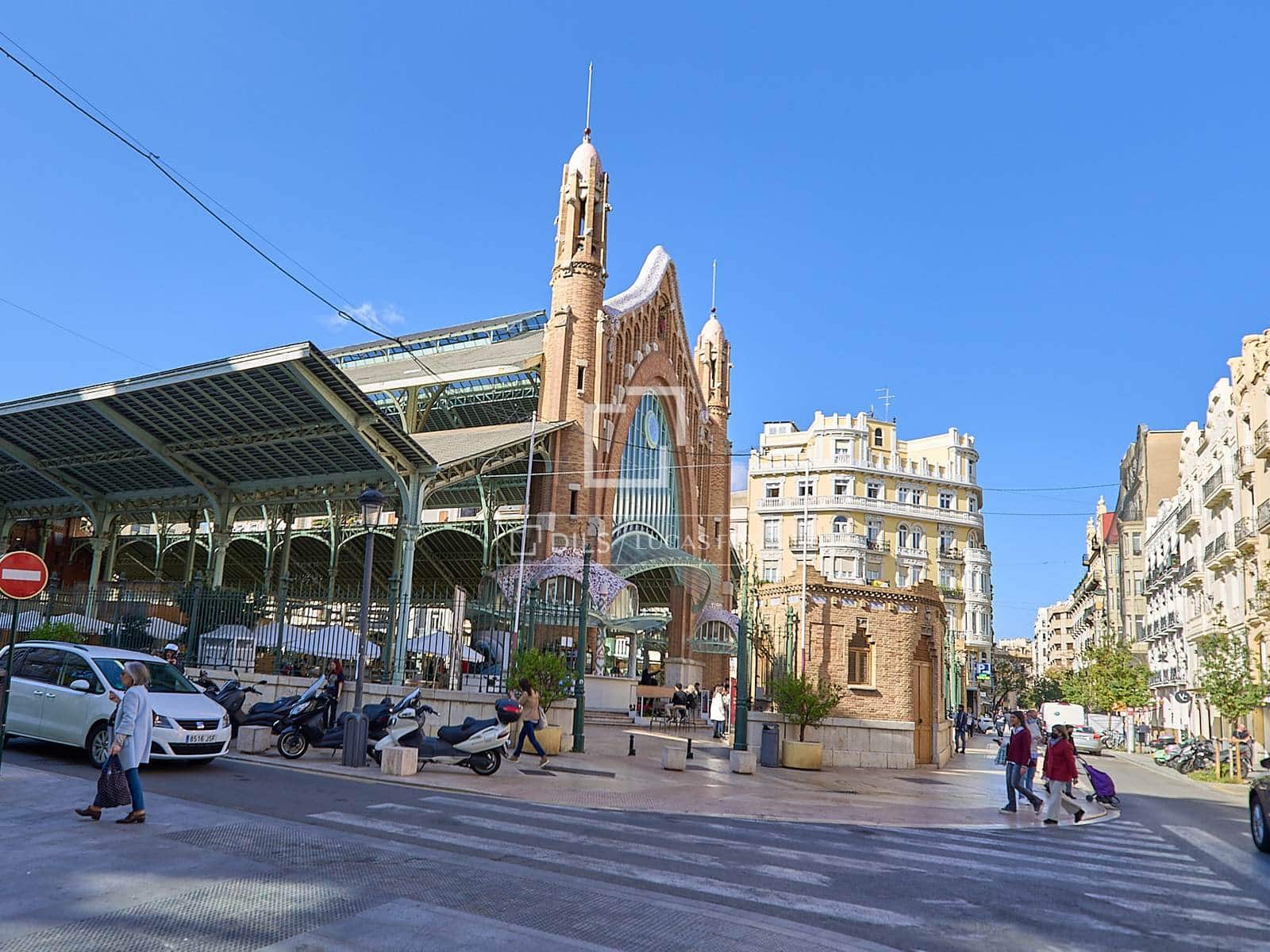 3 sypialnia Apartament do wynajęcia w Miasto Walencja - 3 800 € (Ref: 7321513)