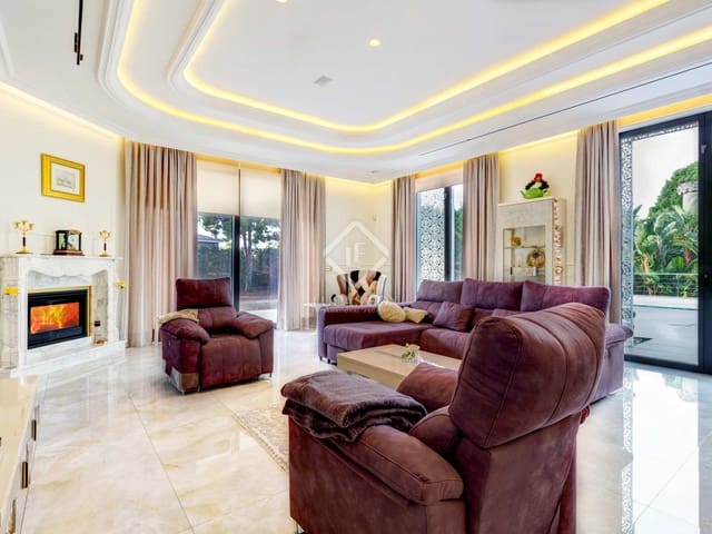 5 sypialnia Willa na sprzedaż w Cambrils z basenem garażem - 3 200 000 € (Ref: 7332323)