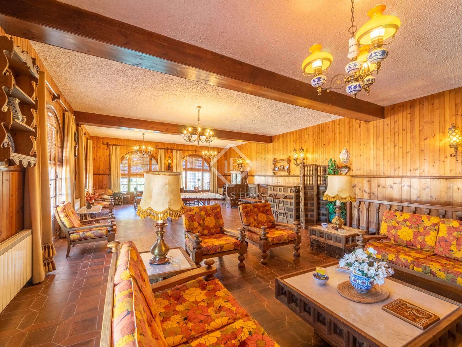 11 bedroom Villa for sale in Monovar / Monover with pool garage - € 7,000,000 (Ref: 7341940)