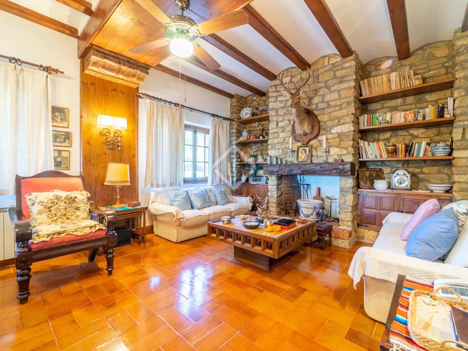 11 bedroom Villa for sale in Monovar / Monover with pool garage - € 7,000,000 (Ref: 7341940)