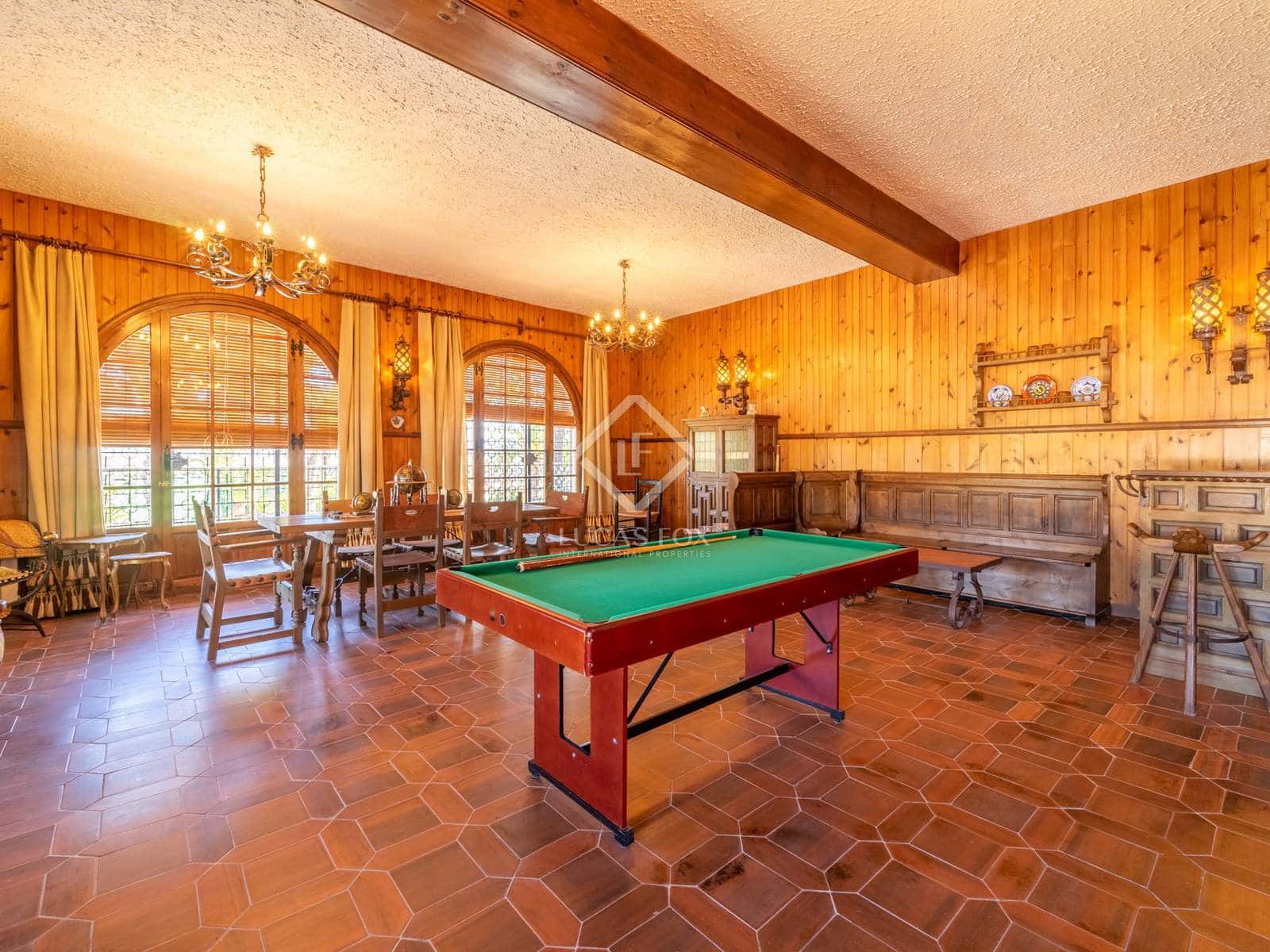 11 bedroom Villa for sale in Monovar / Monover with pool garage - € 7,000,000 (Ref: 7341940)