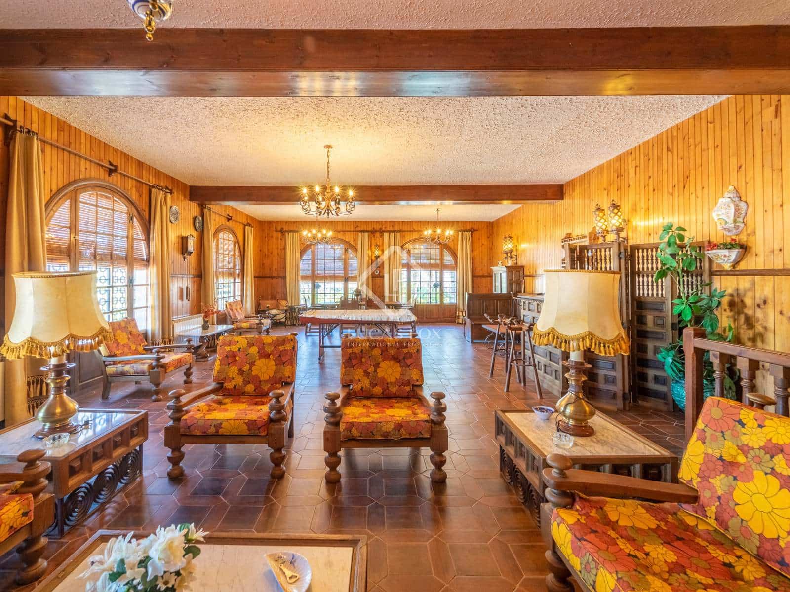 11 bedroom Villa for sale in Monovar / Monover with pool garage - € 7,000,000 (Ref: 7341940)