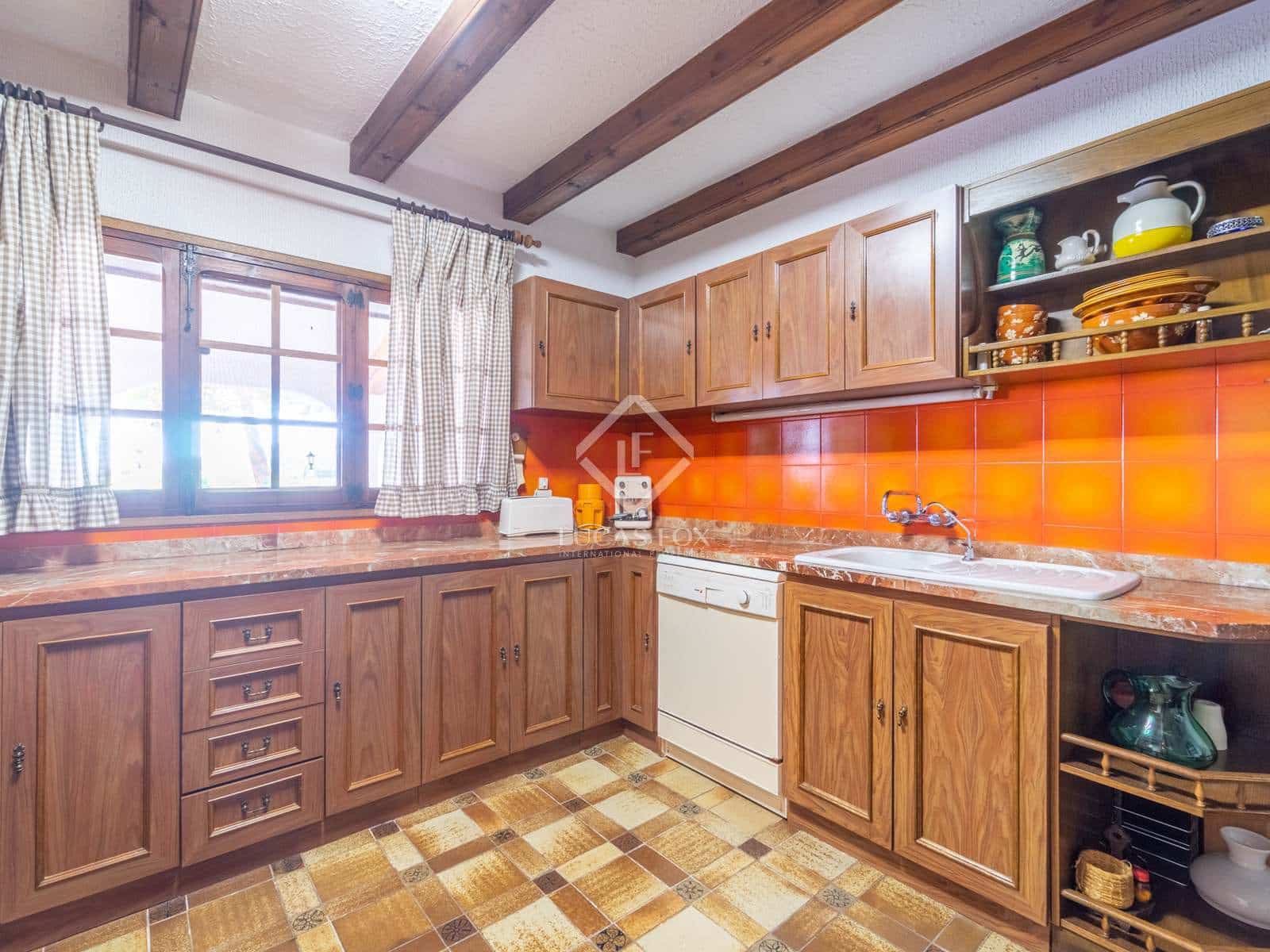 11 bedroom Villa for sale in Monovar / Monover with pool garage - € 7,000,000 (Ref: 7341940)