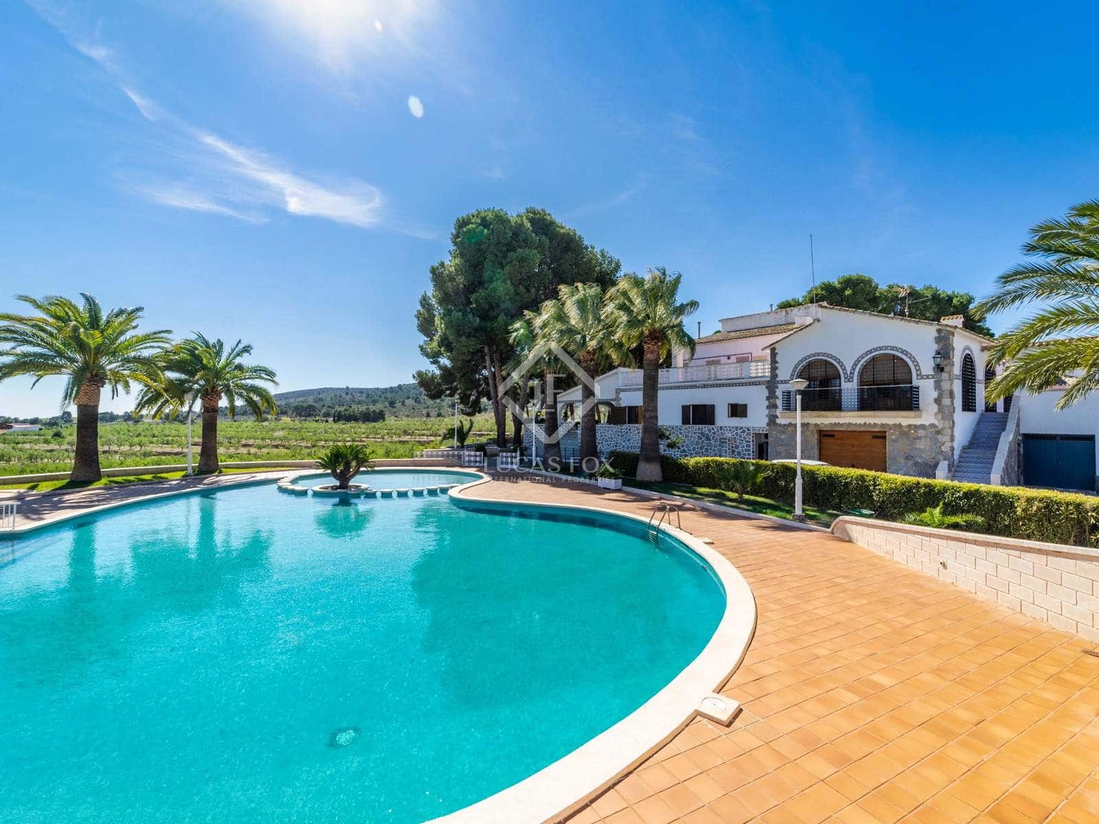 11 bedroom Villa for sale in Monovar / Monover with pool garage - € 7,000,000 (Ref: 7341940)