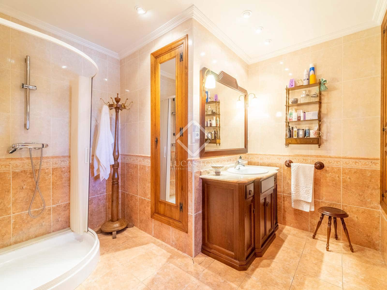 11 bedroom Villa for sale in Monovar / Monover with pool garage - € 7,000,000 (Ref: 7341940)