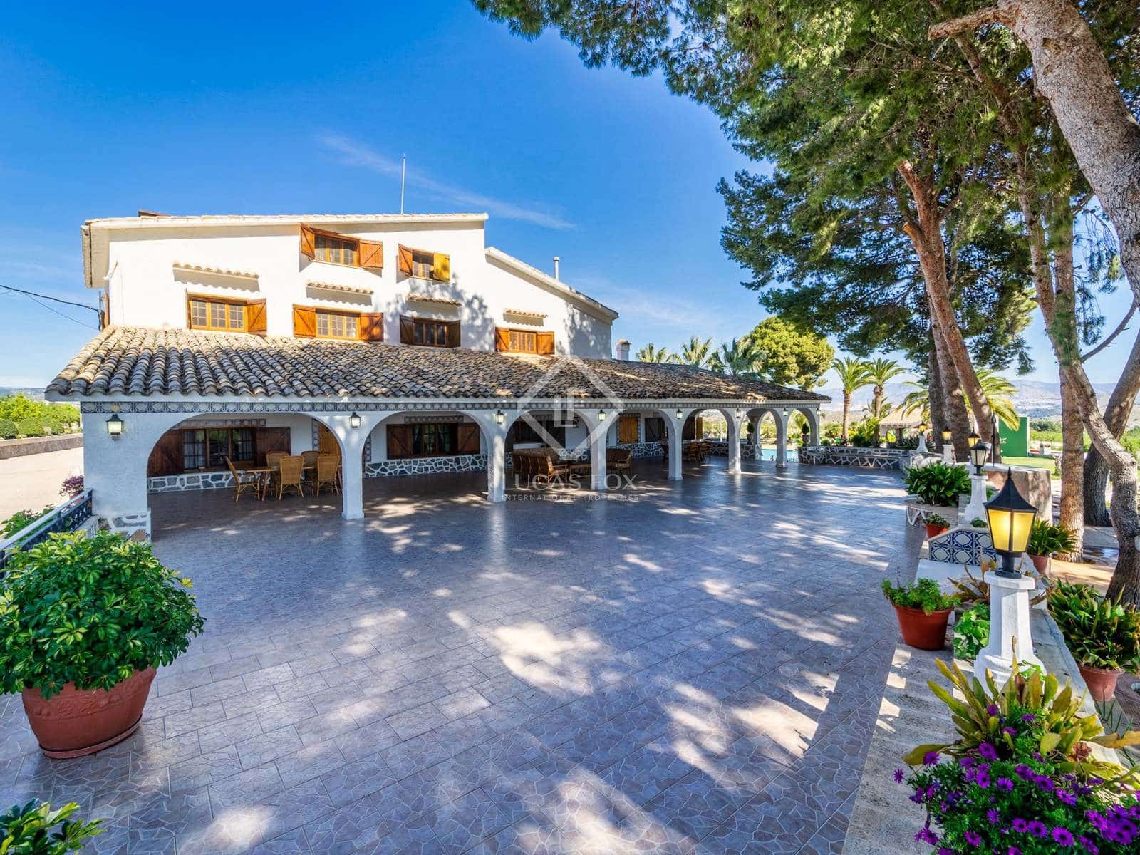 11 bedroom Villa for sale in Monovar / Monover with pool garage - € 7,000,000 (Ref: 7341940)