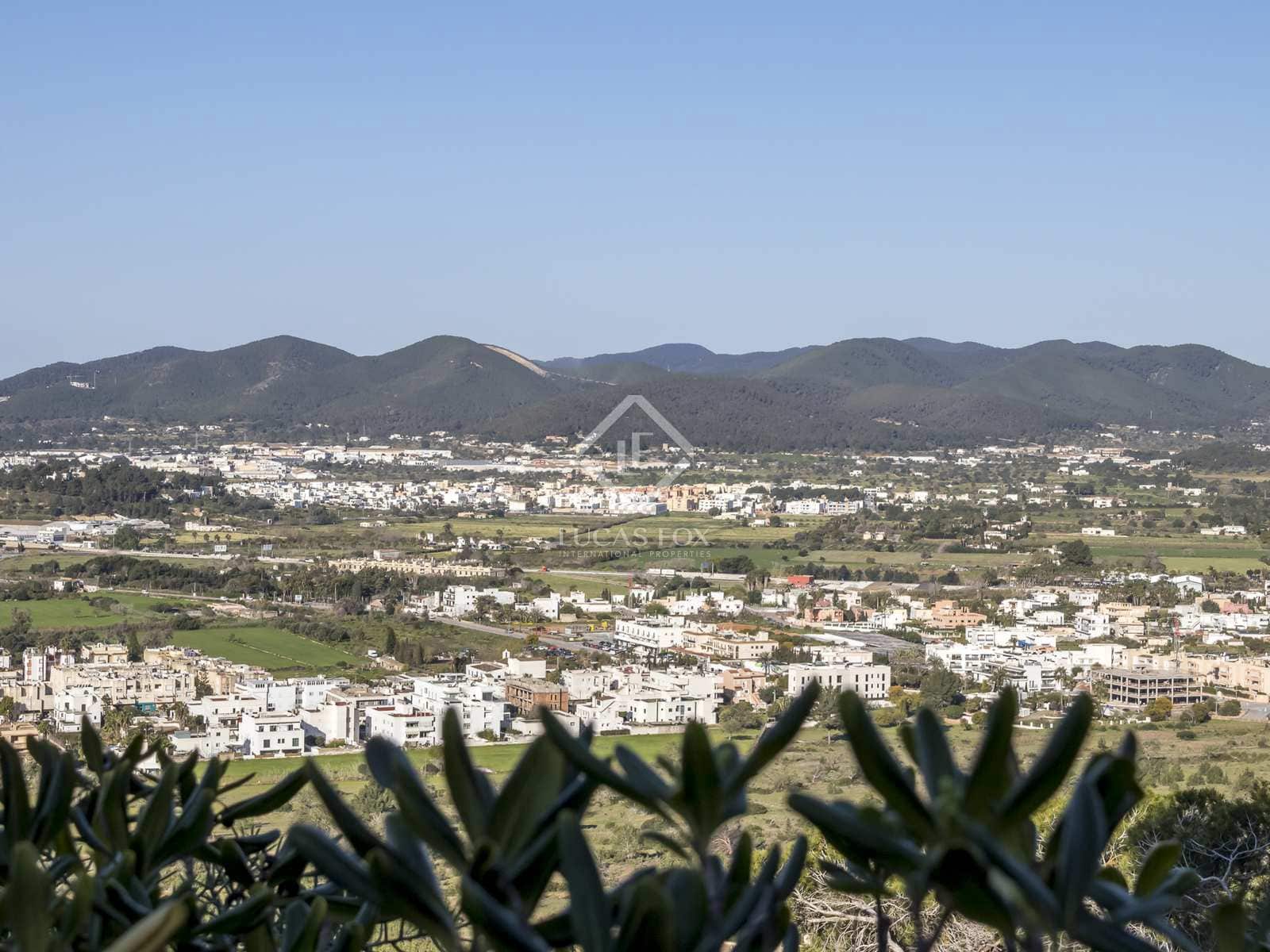 Building Plot for sale in Santa Eulalia / Santa Eularia - € 2,340,000 (Ref: 7341970)