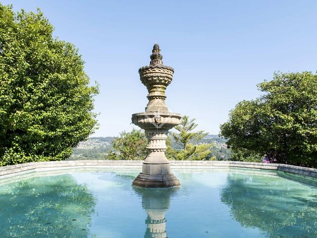 5 bedroom Finca/Country House for sale in Mos with garage - € 1,800,000 (Ref: 7341974)