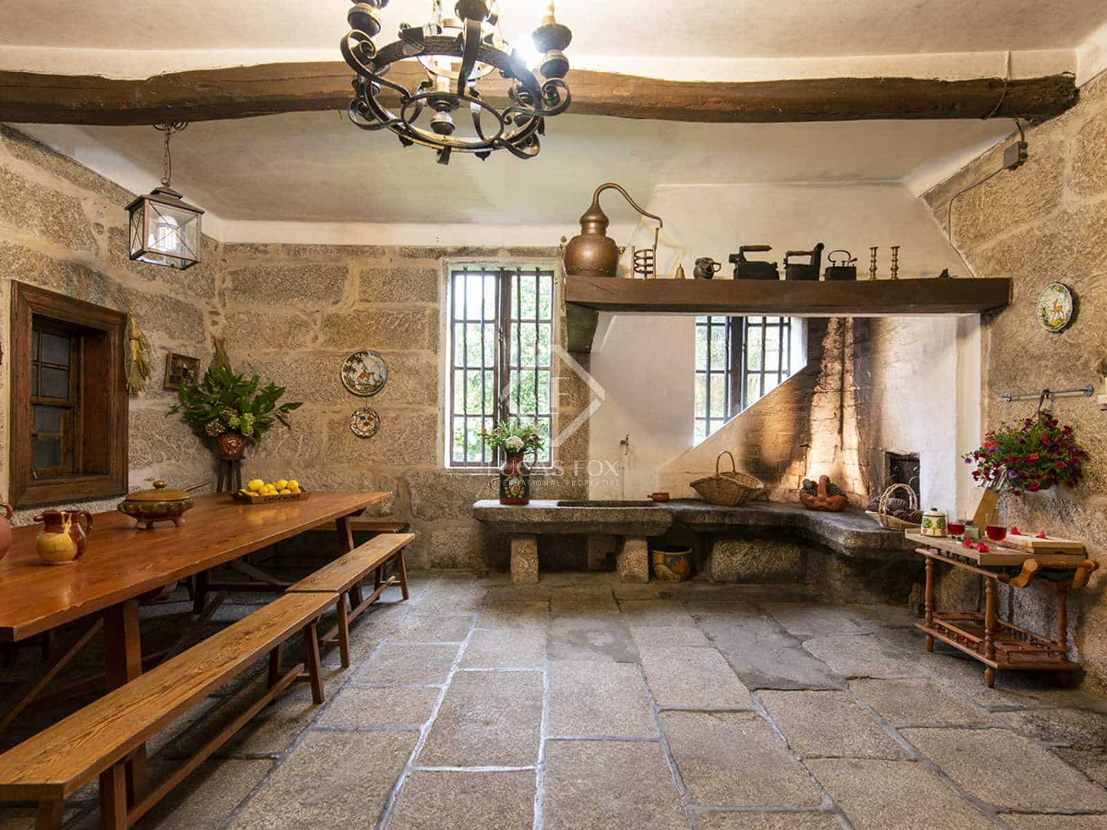 5 soveværelse Finca/Landehus til salg i Mos med garage - € 1.800.000 (Ref: 7341974)