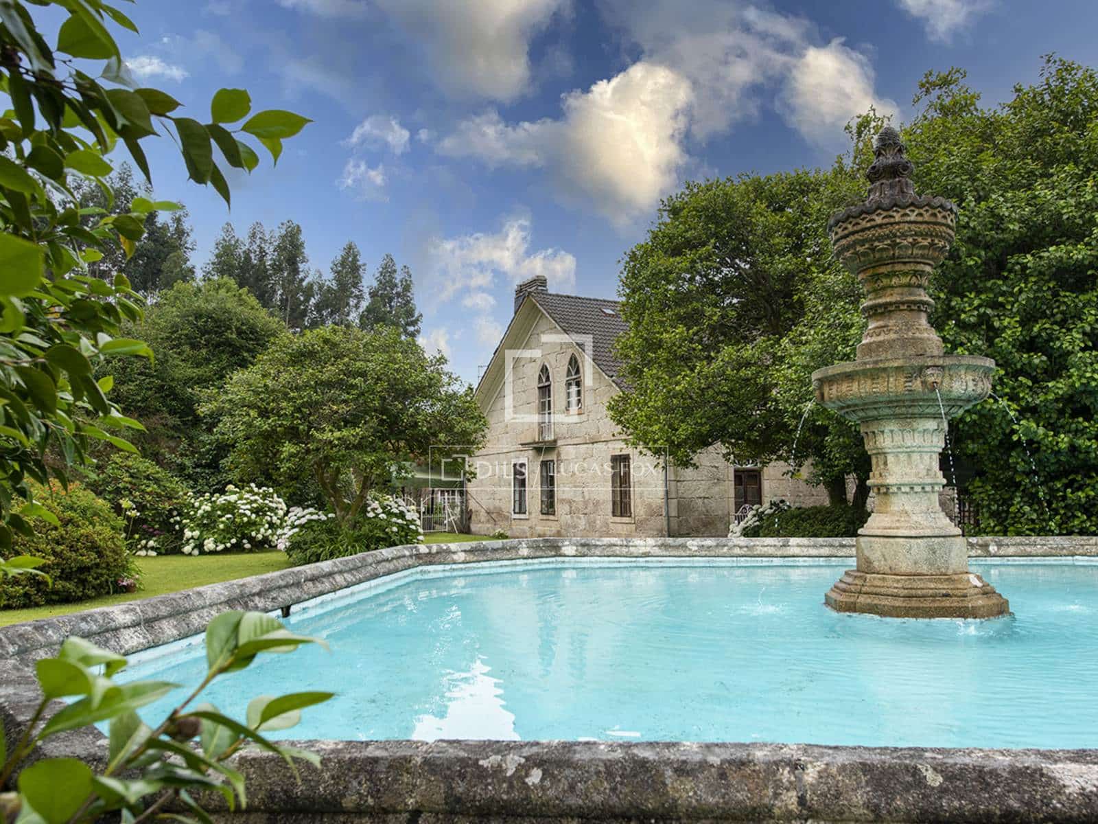 5 sypialnia Finka/Dom wiejski na sprzedaż w Mos z garażem - 1 800 000 € (Ref: 7341974)