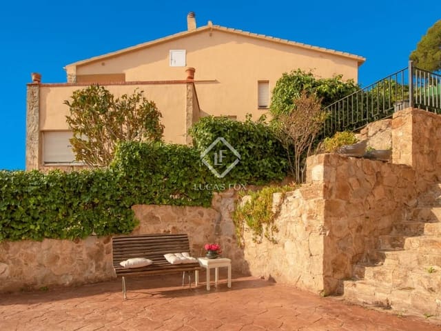 5 slaapkamer Villa te koop in Castell d'Aro, Castell-Platja d'Aro met garage - € 700.000 (Ref: 7341995)