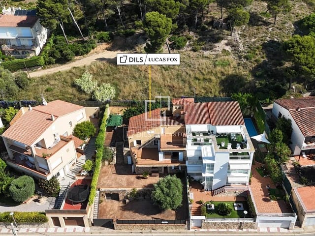 5 slaapkamer Villa te koop in Castell d'Aro, Castell-Platja d'Aro met garage - € 700.000 (Ref: 7341995)