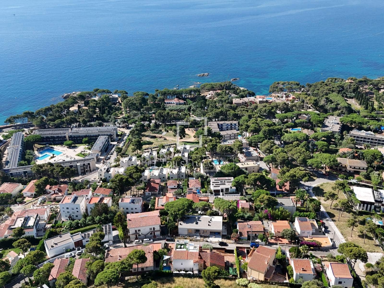 5 bedroom Villa for sale in Castell d'Aro with garage - € 700,000 (Ref: 7341995)