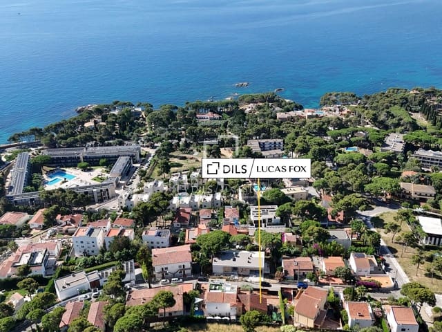5 slaapkamer Villa te koop in Castell d'Aro, Castell-Platja d'Aro met garage - € 700.000 (Ref: 7341995)
