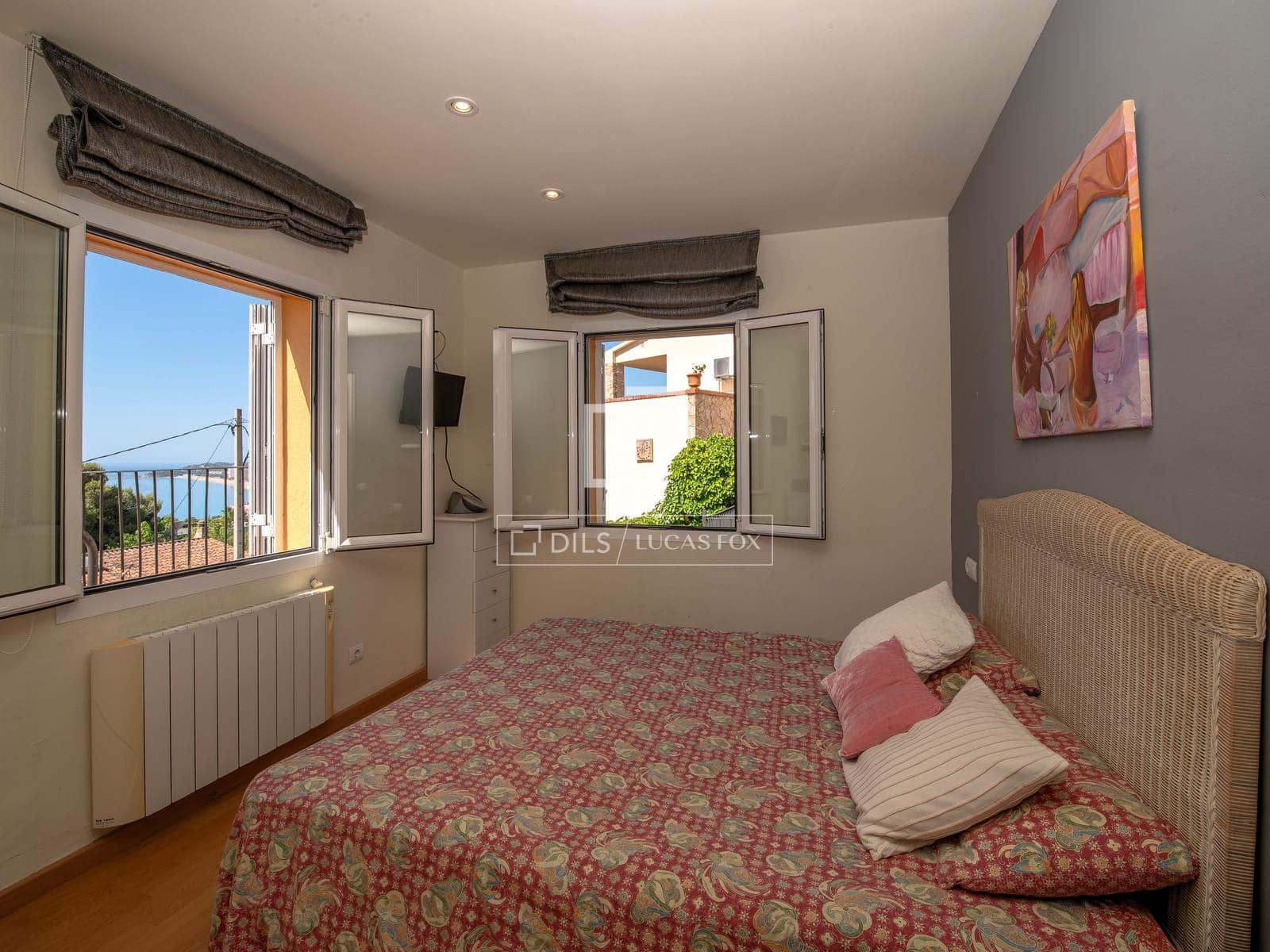 5 bedroom Villa for sale in Castell d'Aro with garage - € 700,000 (Ref: 7341995)