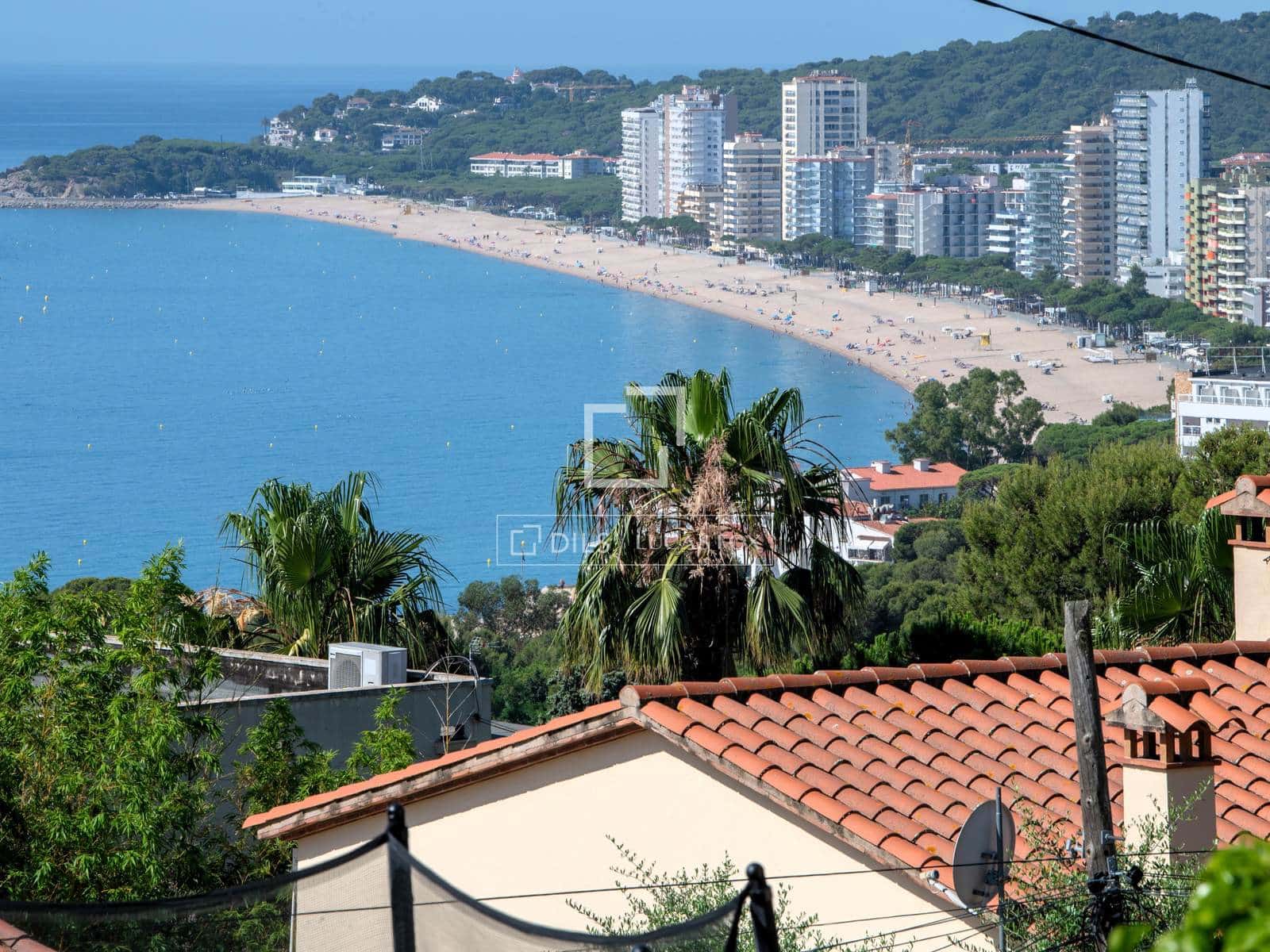 5 bedroom Villa for sale in Castell d'Aro with garage - € 700,000 (Ref: 7341995)