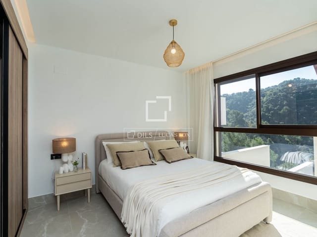 3 slaapkamer Penthouse te koop in Istán met zwembad garage - € 580.000 (Ref: 7341998)