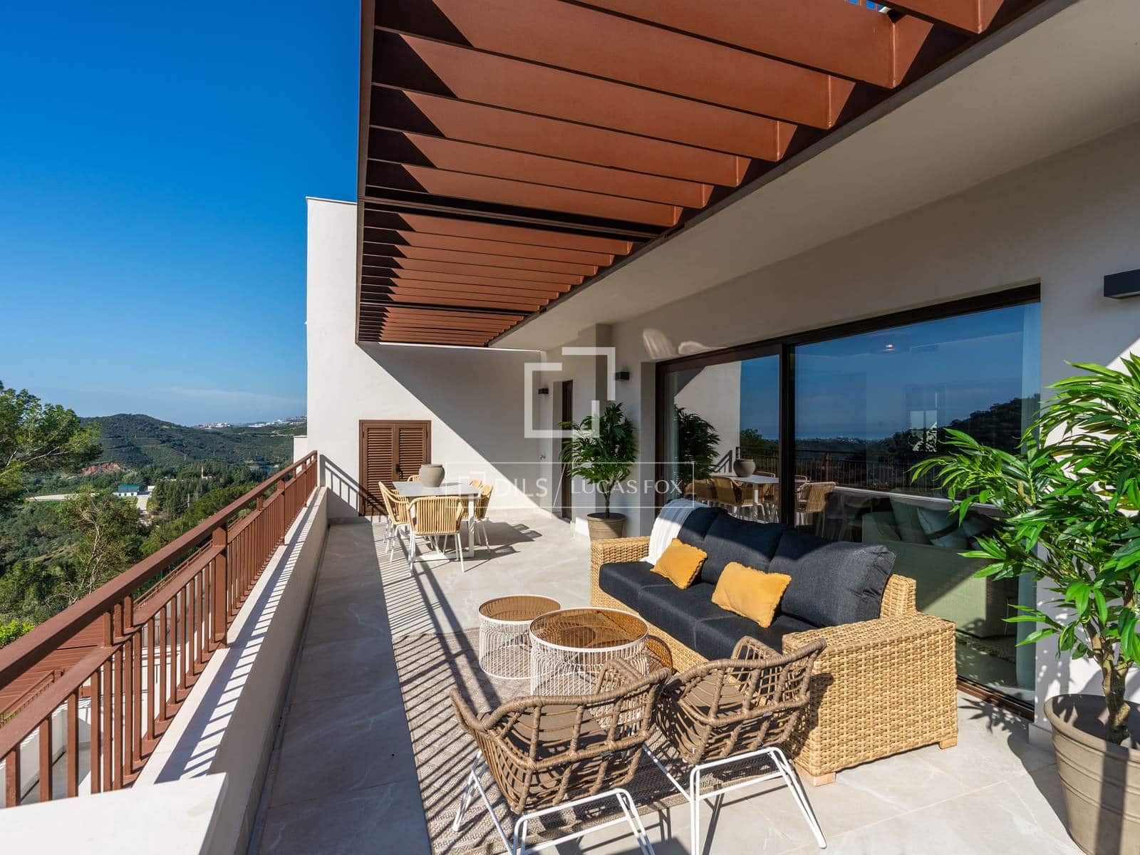 3 bedroom Penthouse for sale in Istan with pool garage - € 580,000 (Ref: 7341998)