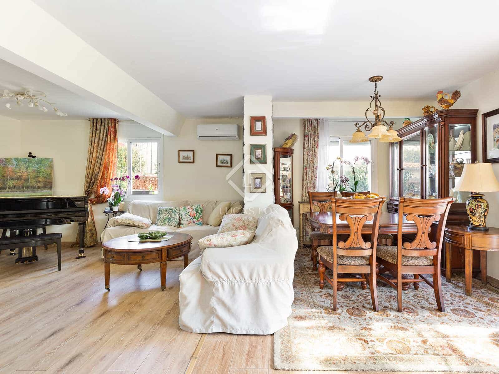 6 chambre Villa/Maison à vendre à Castelldefels avec piscine garage - 1 150 000 € (Ref: 7358574)