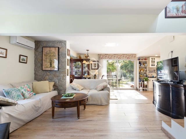 6 chambre Villa/Maison à vendre à Castelldefels avec piscine garage - 1 150 000 € (Ref: 7358574)