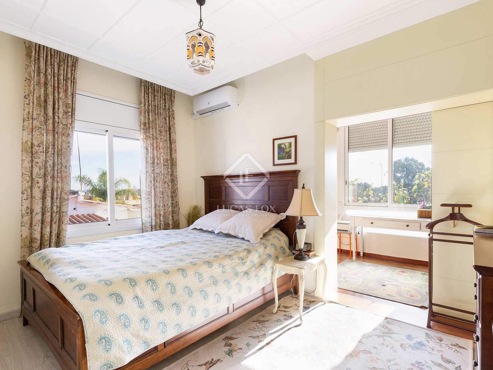 6 chambre Villa/Maison à vendre à Castelldefels avec piscine garage - 1 150 000 € (Ref: 7358574)