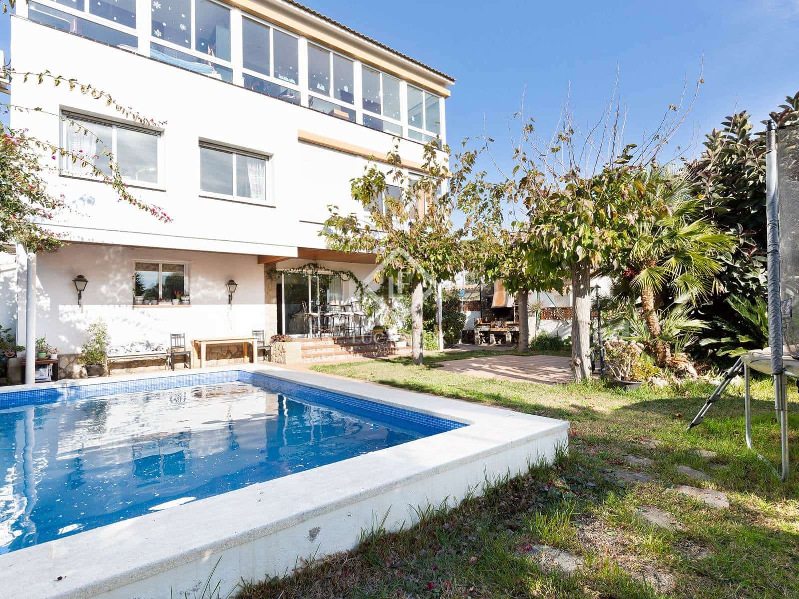 6 chambre Villa/Maison à vendre à Castelldefels avec piscine garage - 1 150 000 € (Ref: 7358574)