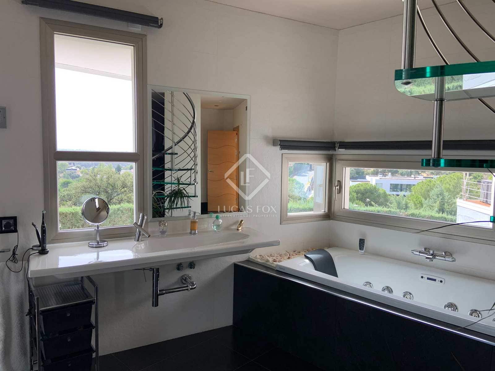 5 soveværelse Villa til salg i Las Rozas de Madrid med swimmingpool garage - € 2.150.000 (Ref: 7358603)