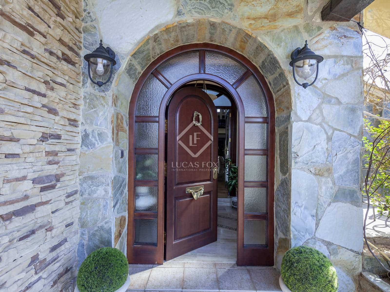 4 soverom Villa til salgs i Pucol med svømmebasseng garasje - € 1 100 000 (Ref: 7358609)