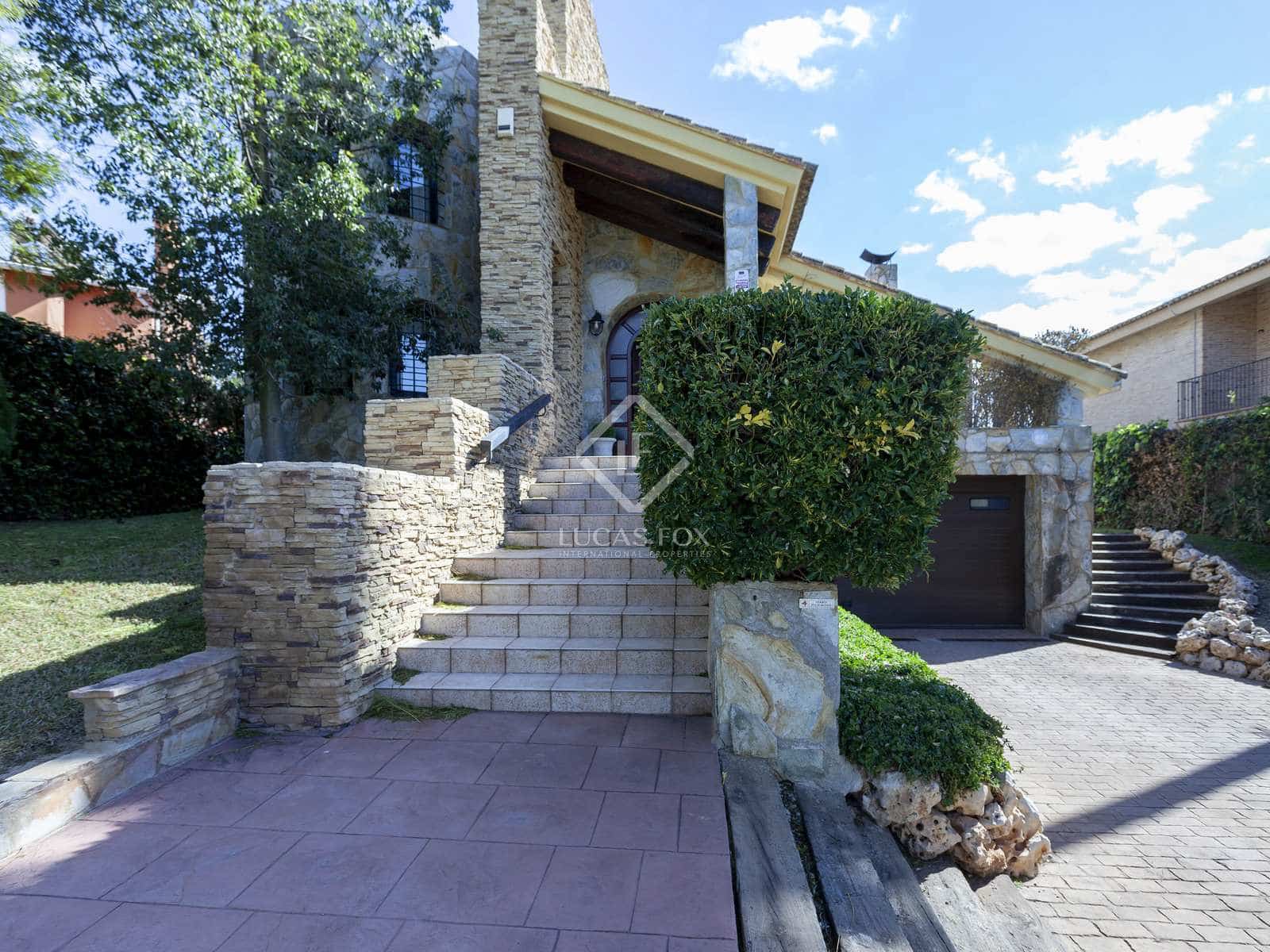 4 soverom Villa til salgs i Pucol med svømmebasseng garasje - € 1 100 000 (Ref: 7358609)