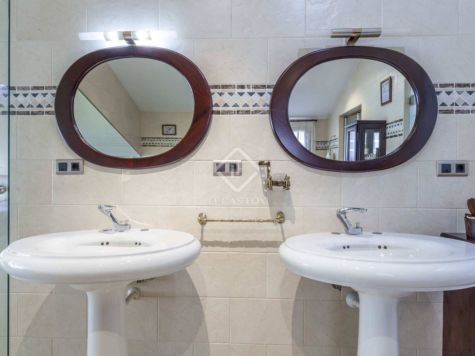 4 soverom Villa til salgs i Pucol med svømmebasseng garasje - € 1 100 000 (Ref: 7358609)