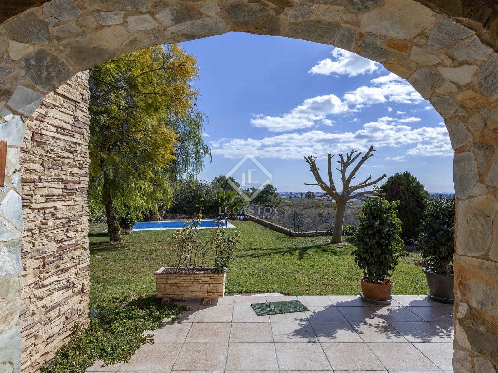 4 soverom Villa til salgs i Pucol med svømmebasseng garasje - € 1 100 000 (Ref: 7358609)