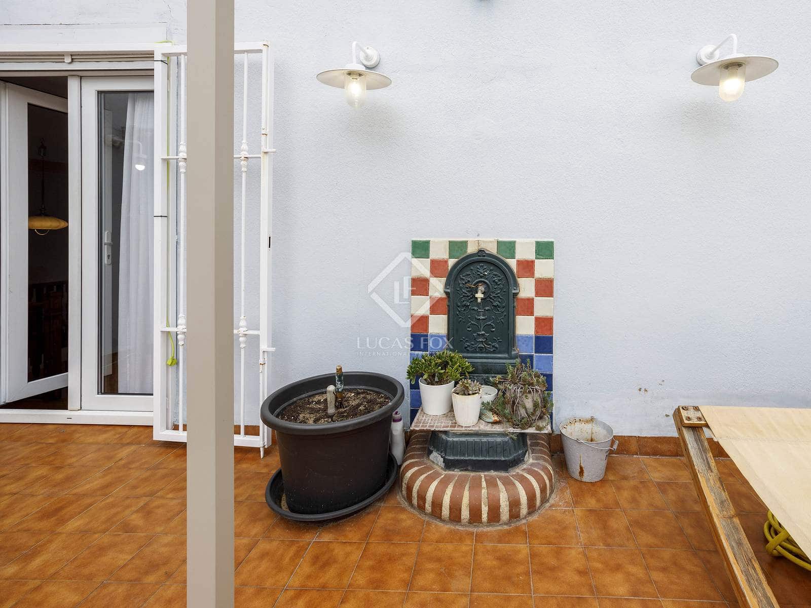 6 bedroom Penthouse for rent in Valencia city - € 3,500 (Ref: 7362917)