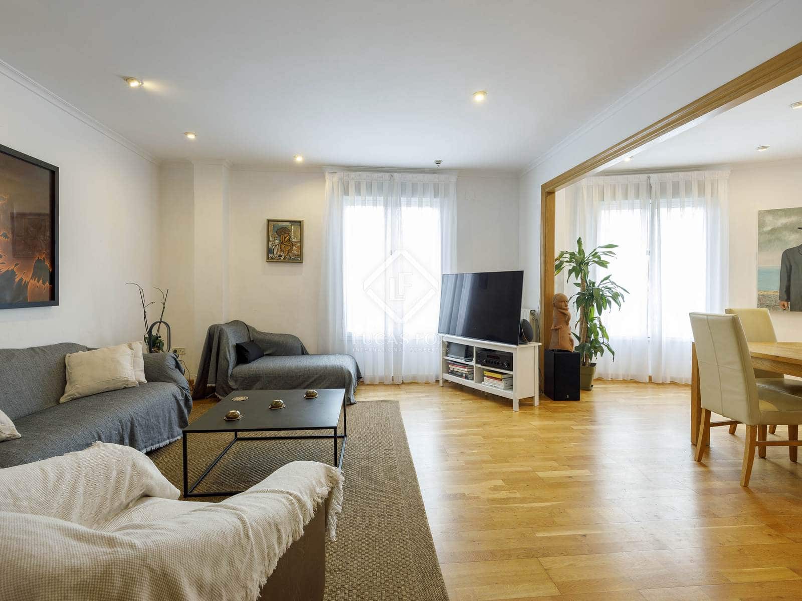 6 bedroom Penthouse for rent in Valencia city - € 3,500 (Ref: 7362917)