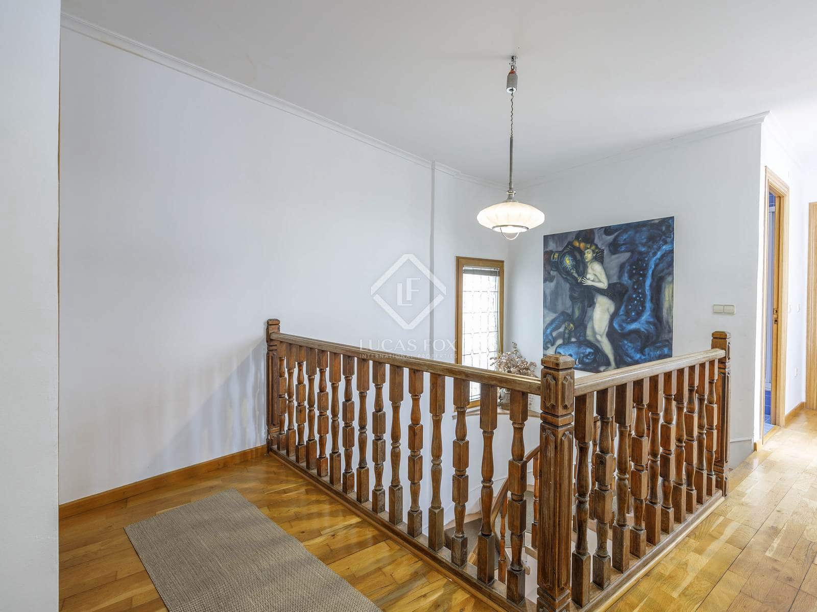 6 bedroom Penthouse for rent in Valencia city - € 3,500 (Ref: 7362917)