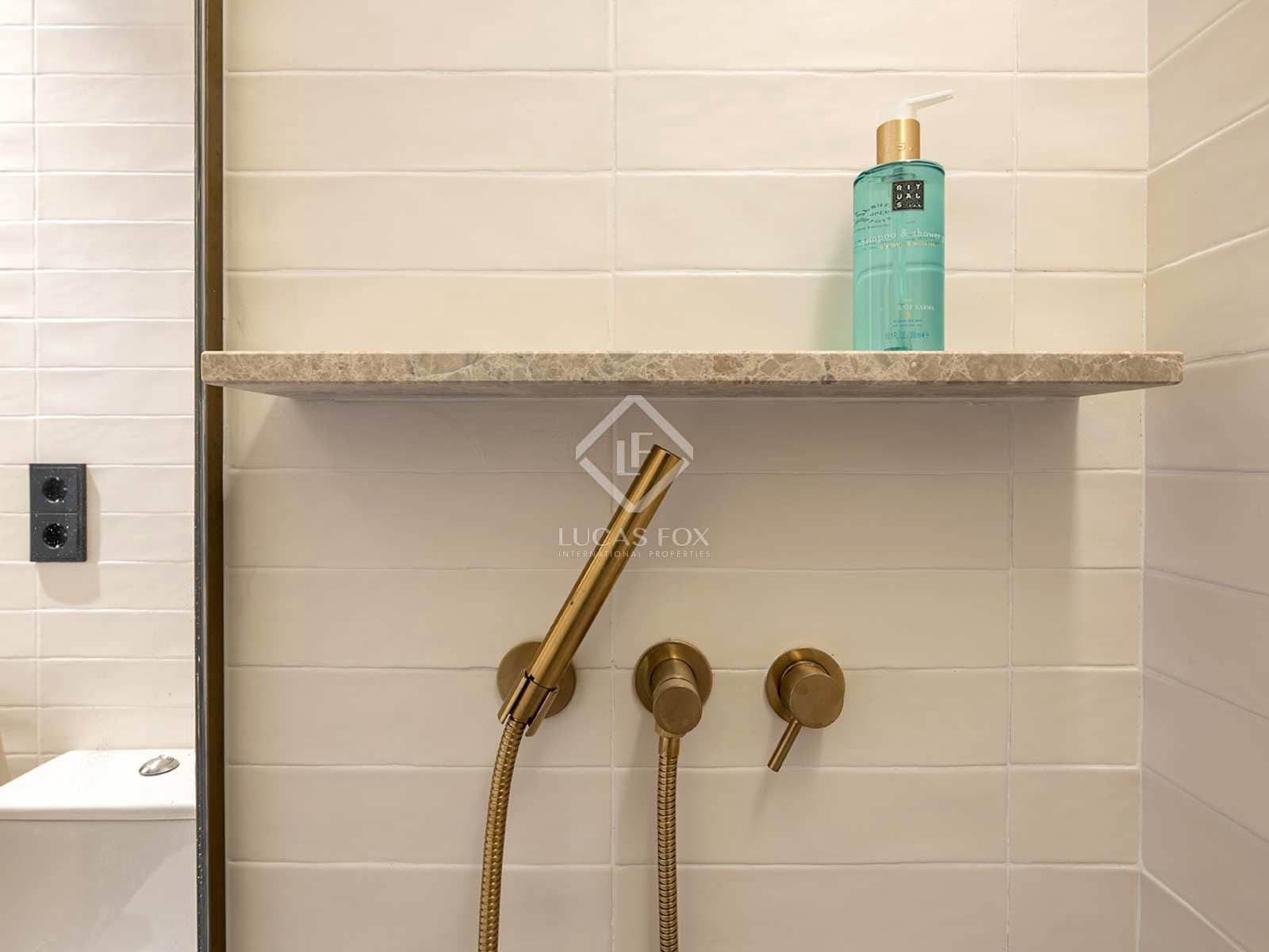 2 soveværelse Lejlighed til leje i Barcelona by med swimmingpool - € 5.900 (Ref: 7366893)