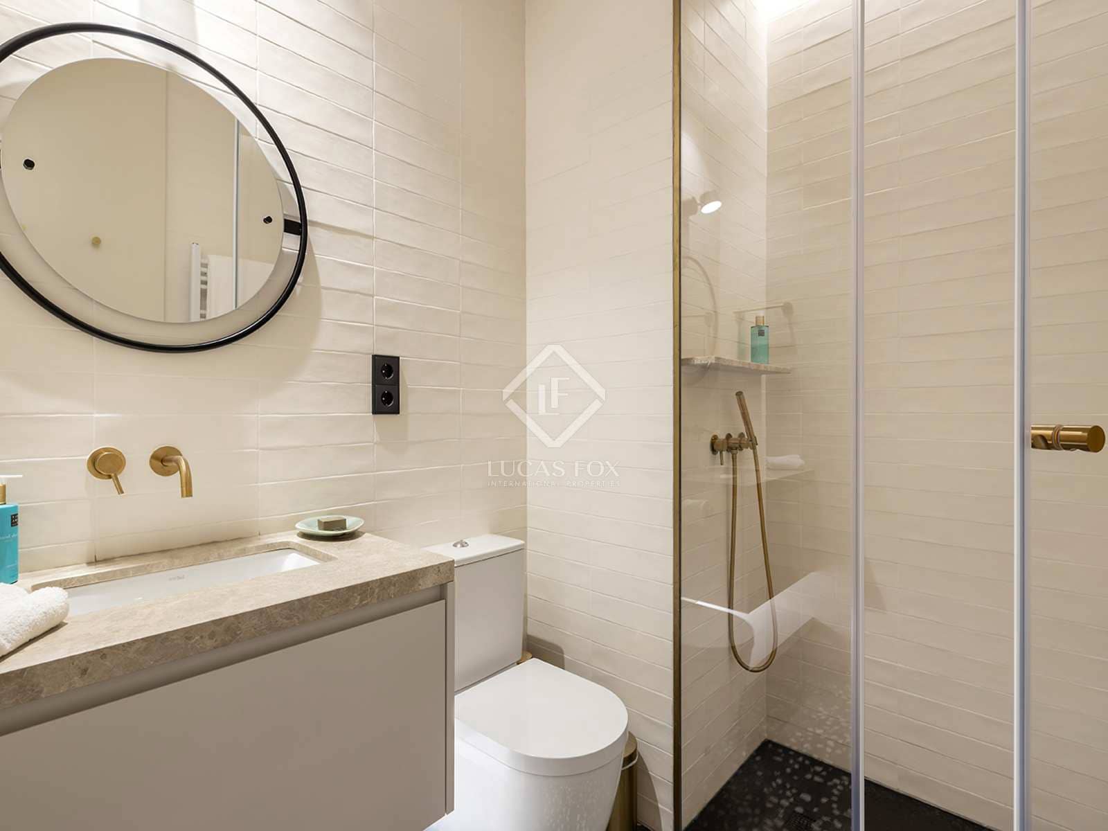 2 soveværelse Lejlighed til leje i Barcelona by med swimmingpool - € 4.550 (Ref: 7366894)