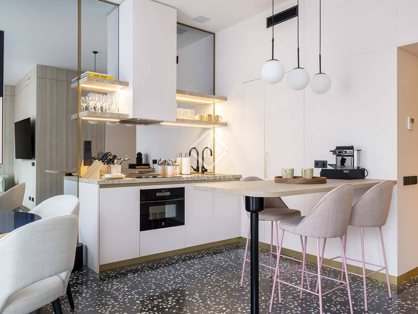 2 soveværelse Lejlighed til leje i Barcelona by med swimmingpool - € 8.100 (Ref: 7366896)