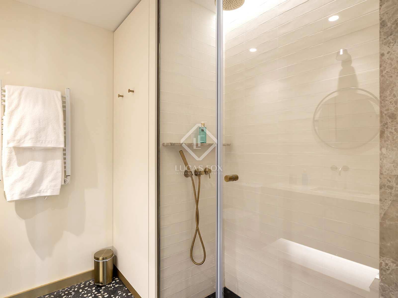 1 soveværelse Lejlighed til leje i Barcelona by med swimmingpool - € 3.700 (Ref: 7366898)