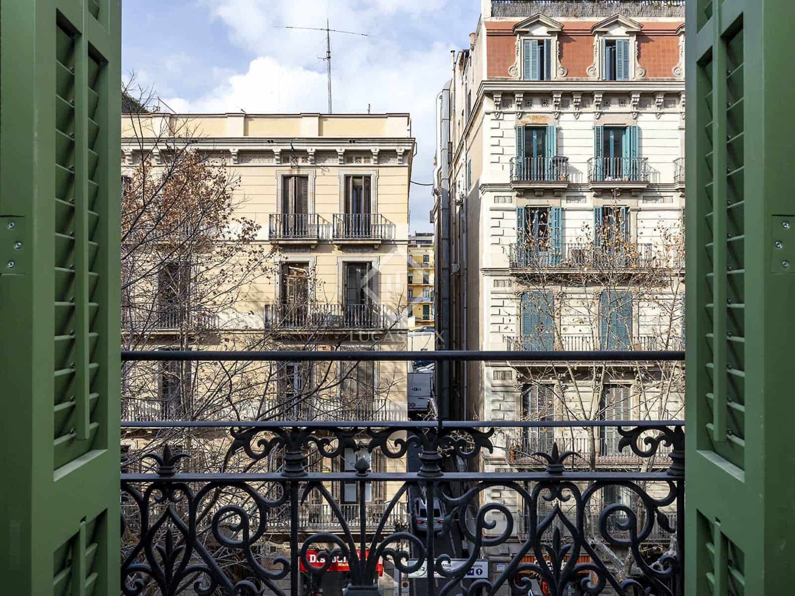 1 soveværelse Lejlighed til leje i Barcelona by med swimmingpool - € 3.700 (Ref: 7366898)